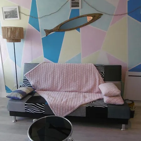 Διαμέρισμα - Confortable T2 Renove Avec Parking - Secteur Vieux Village - 4 Pers. - Fr-1-796-18